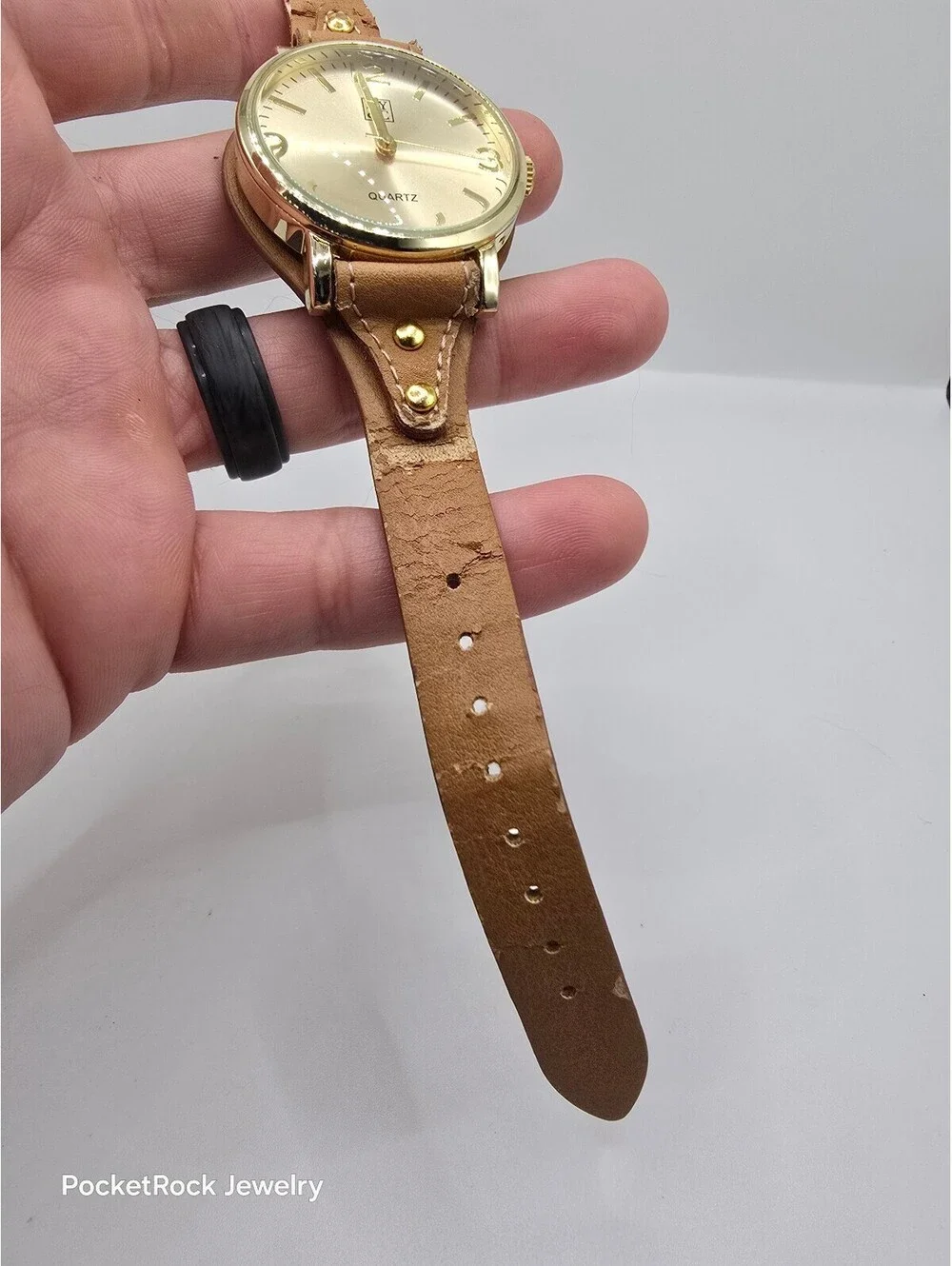 Quartz Analog Round Watch Silver Dial Gold Tone Case Brown Leather Strap